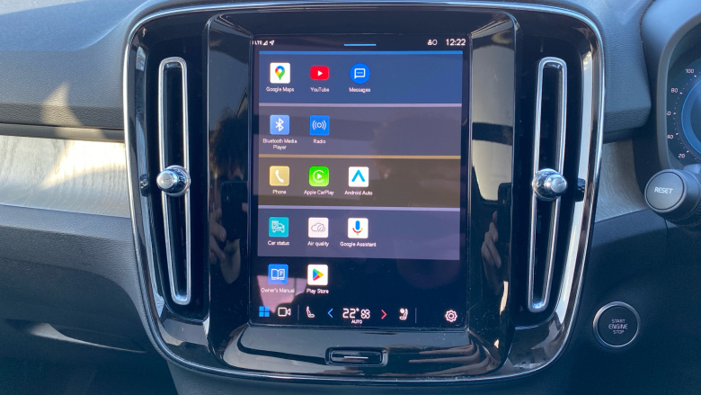 Volvo XC40 2.0 B3P Ultra Dark 5dr Auto Petrol Estate